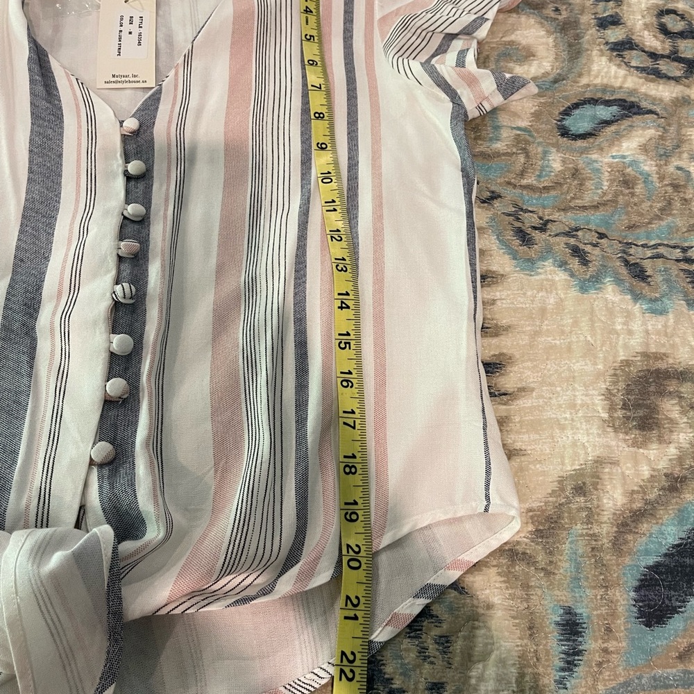 Sim & Sam button down top - Picture 6 of 6